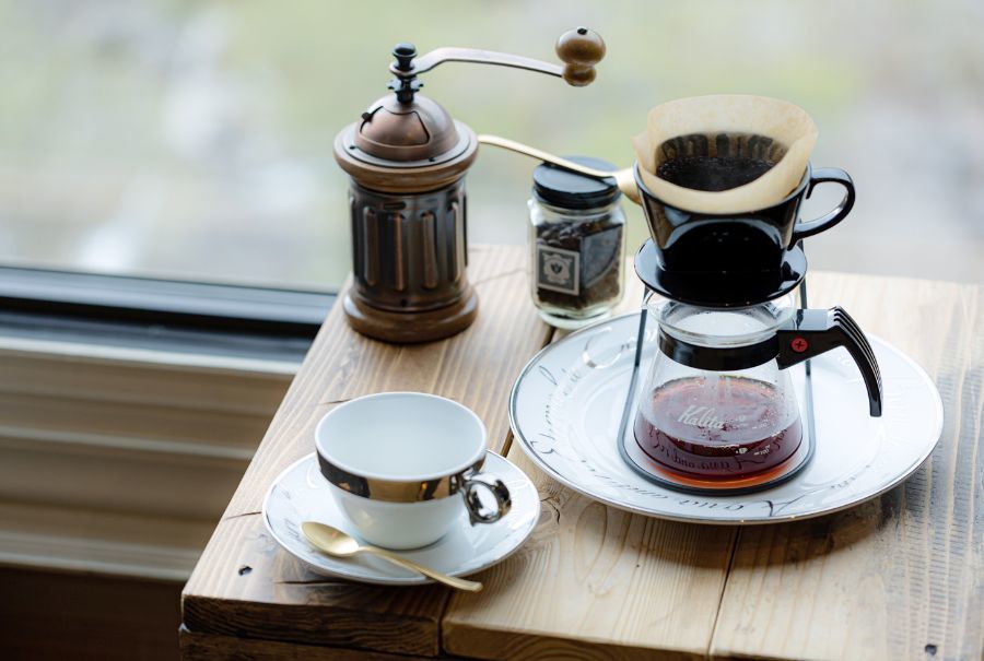 コーヒーはハンドミルで香りを感じながら最高の景色を堪能